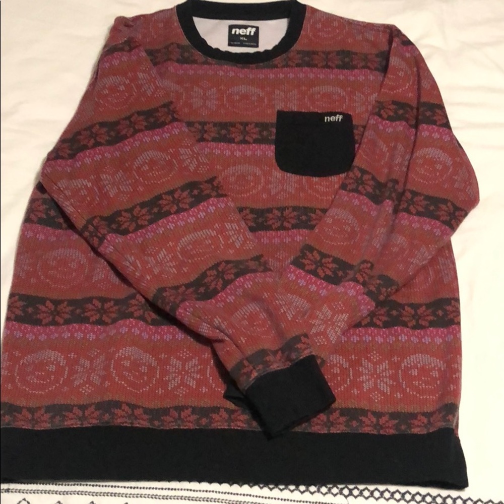 Men’s Neff sweater